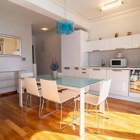 Kolovare By Belmont Realty Daire