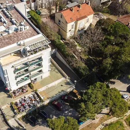 Apartment Kolovare By Belmont Realty *