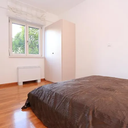 Daire Kolovare By Belmont Realty *