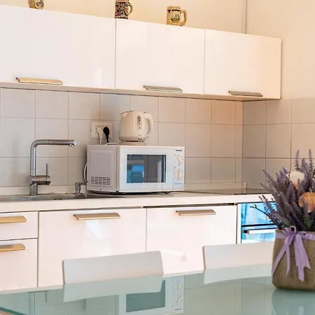 Kolovare By Belmont Realty ザダル
