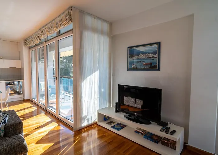 Kolovare By Belmont Realty Appartement *