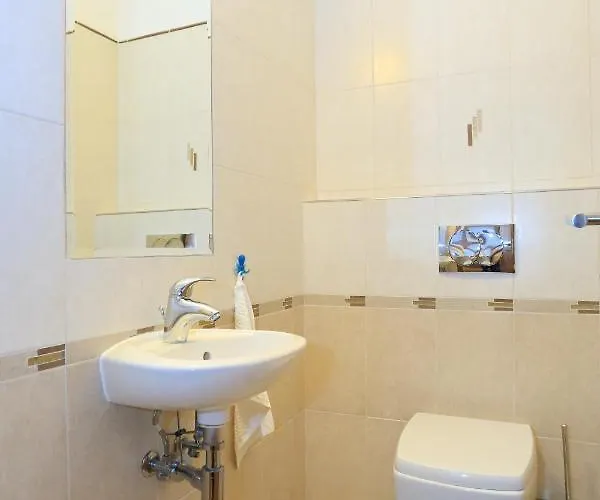 Lejlighed Kolovare By Belmont Realty *